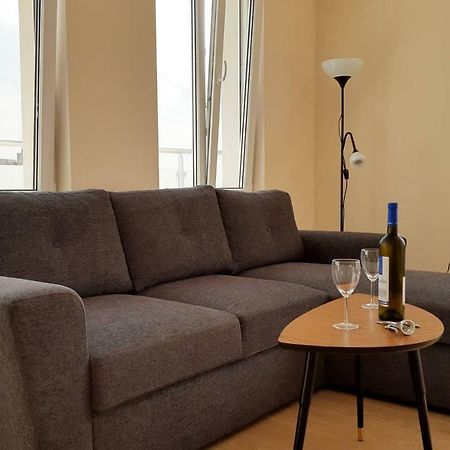 Sky Blue Danube Apartment Русе Екстериор снимка