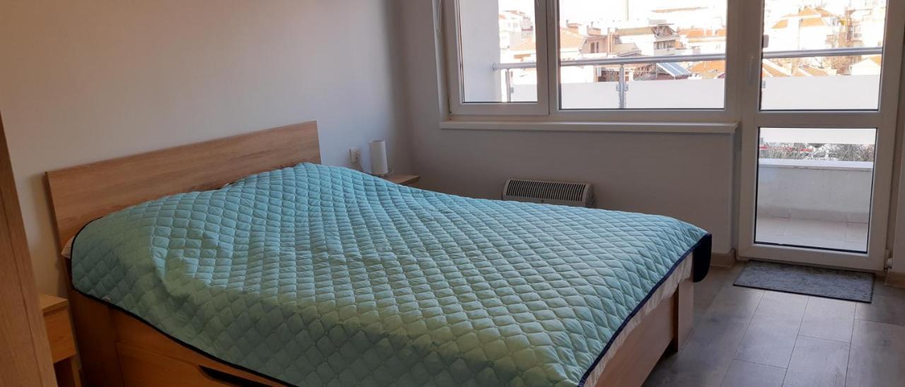 Sky Blue Danube Apartment Русе Екстериор снимка