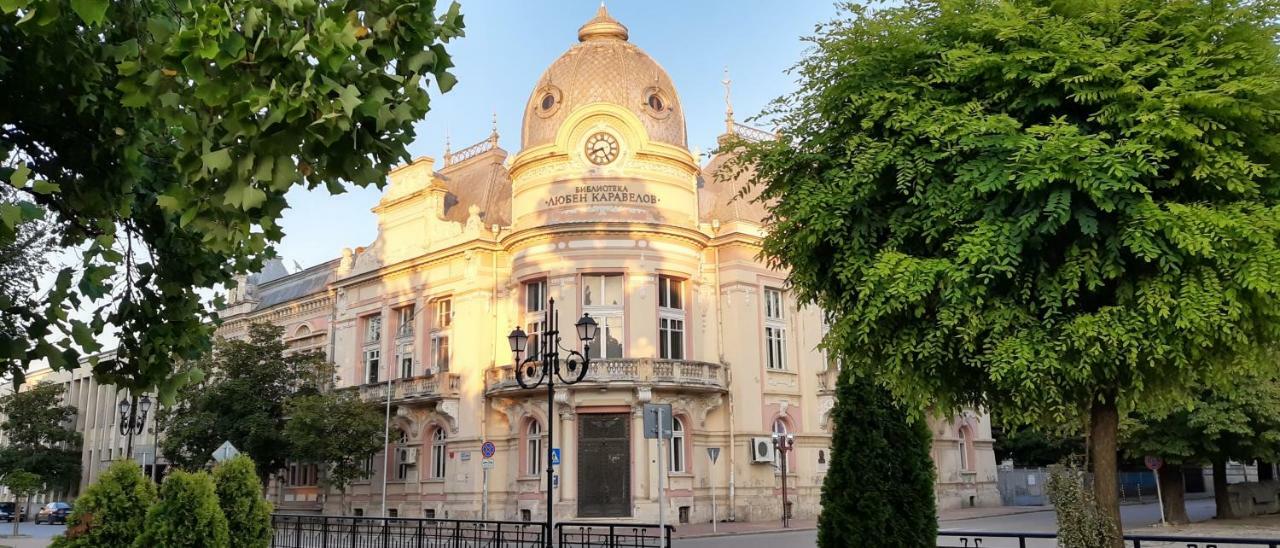 Sky Blue Danube Apartment Русе Екстериор снимка